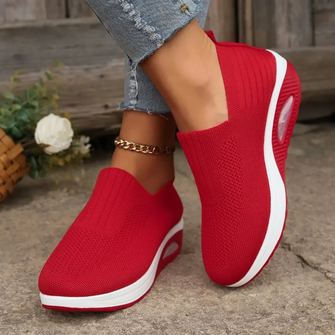 Red / 43