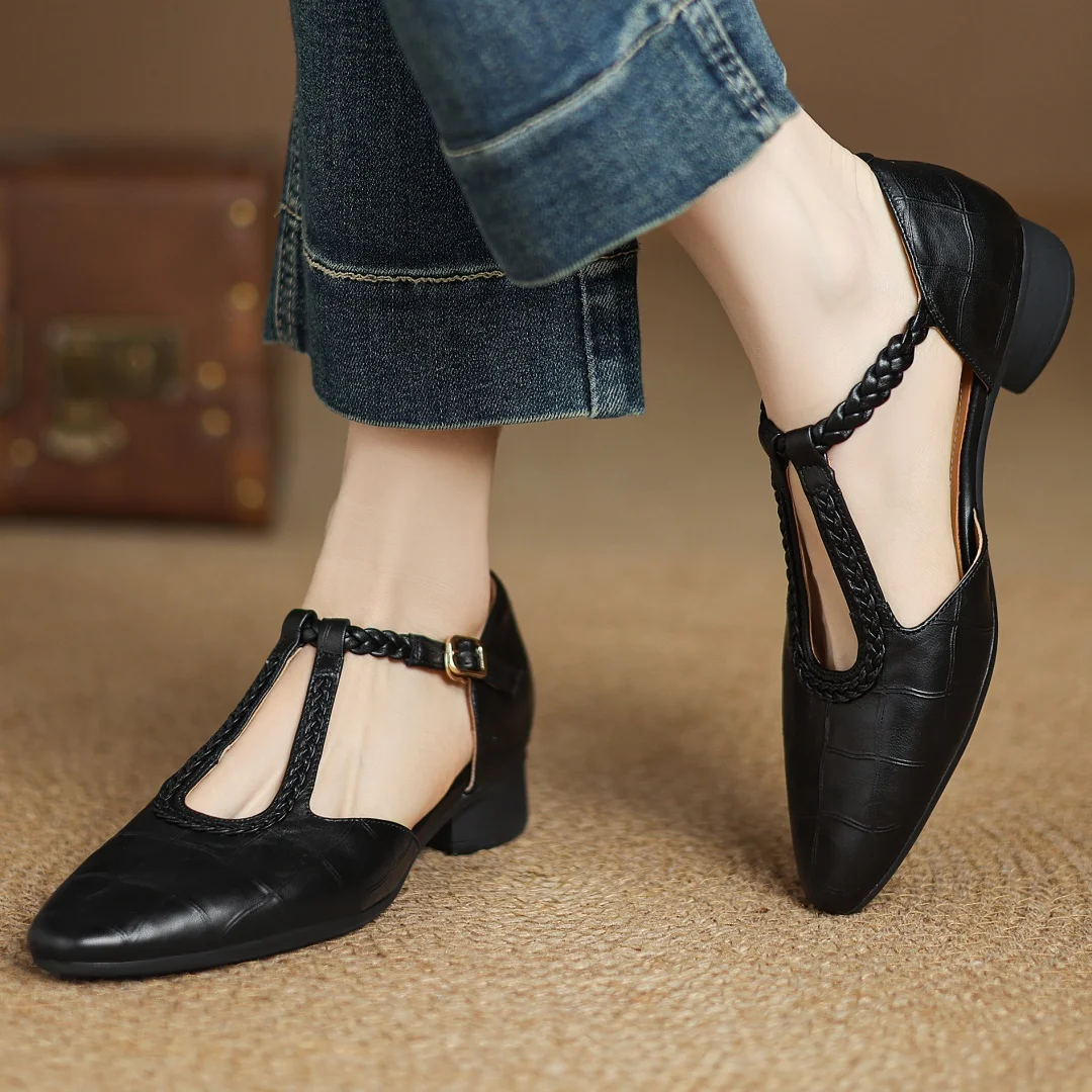 Black / 44