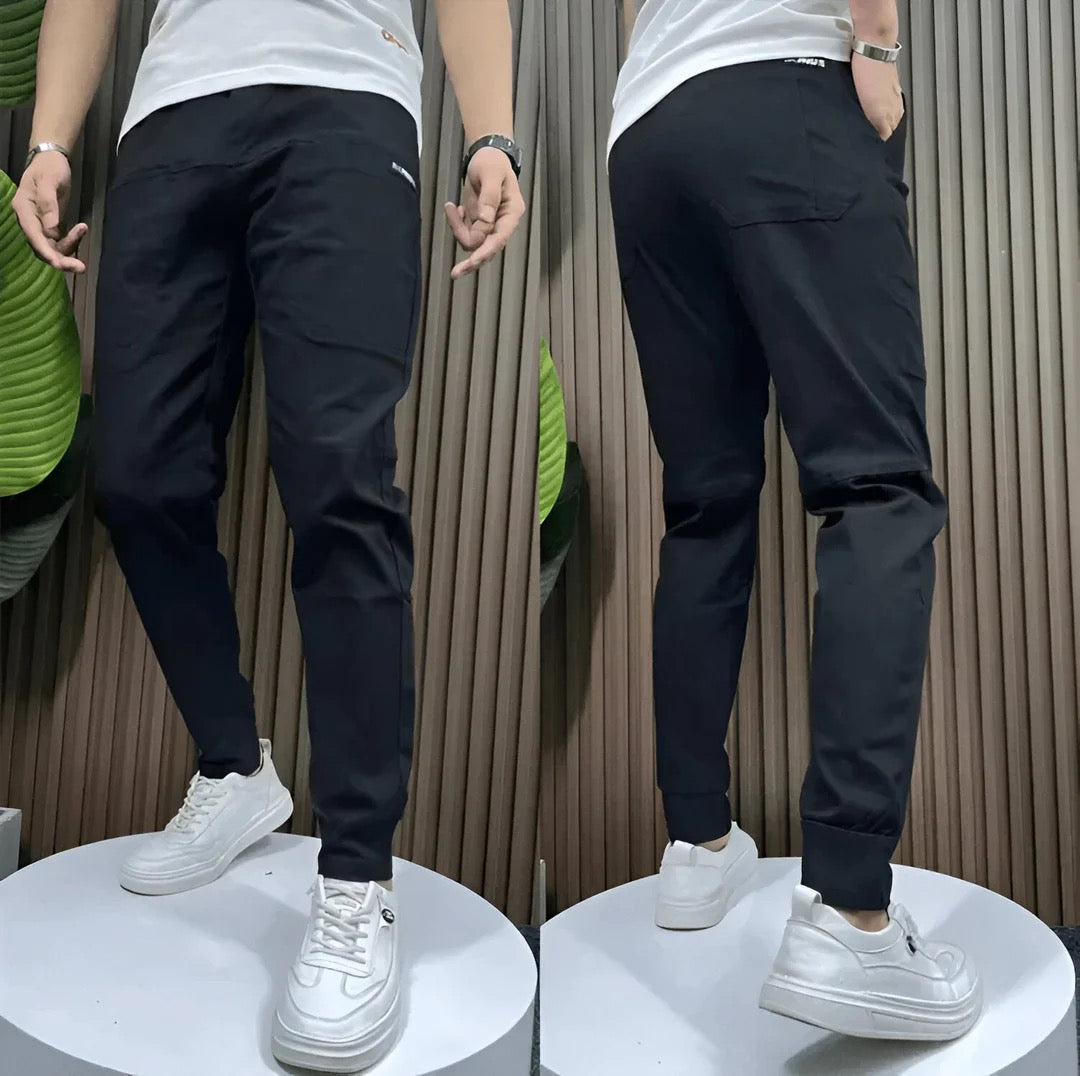 Black / 40