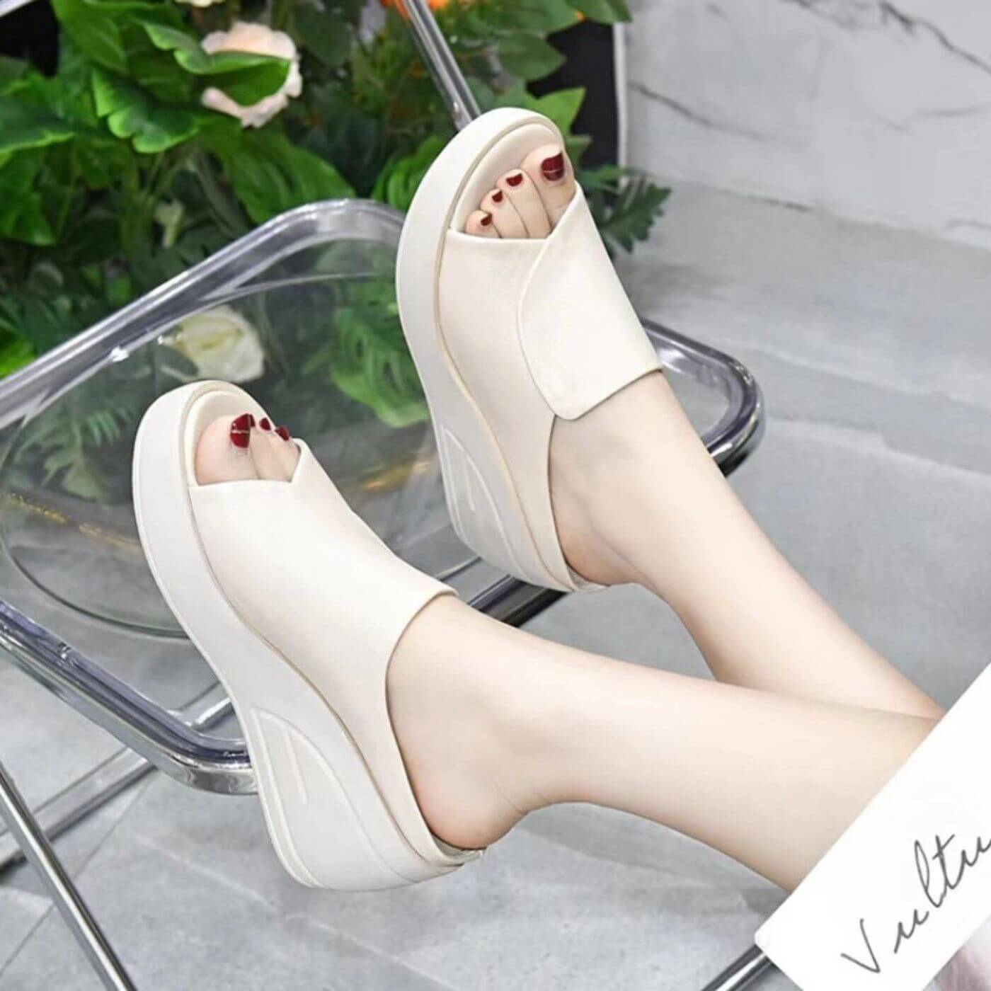 White / 43