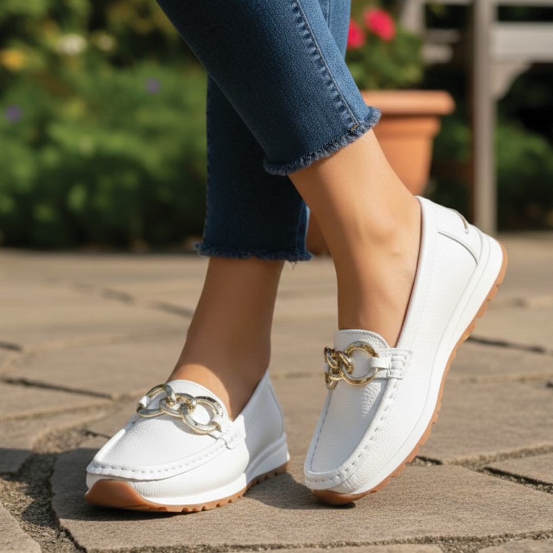 White / 44