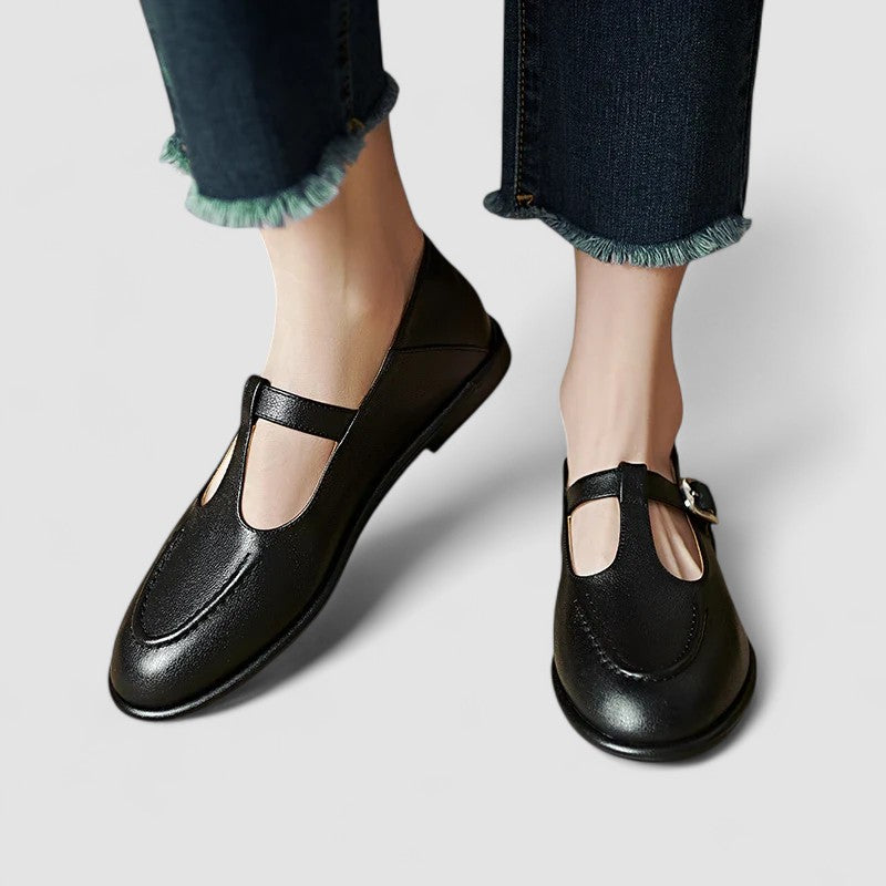 Black / 43 EU