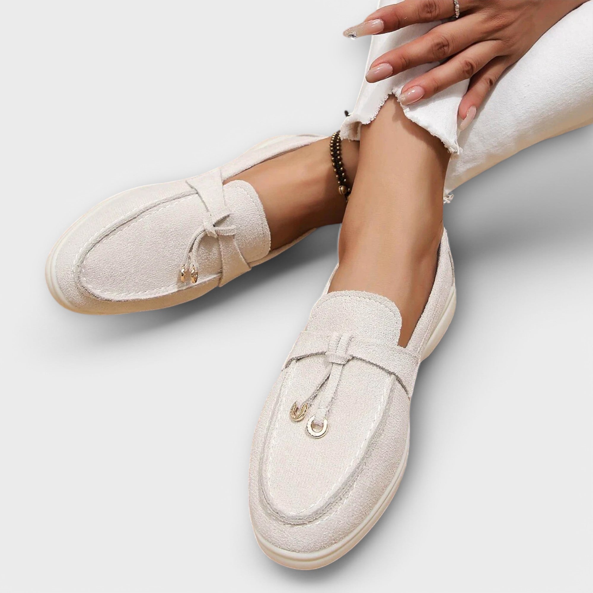 White / 43